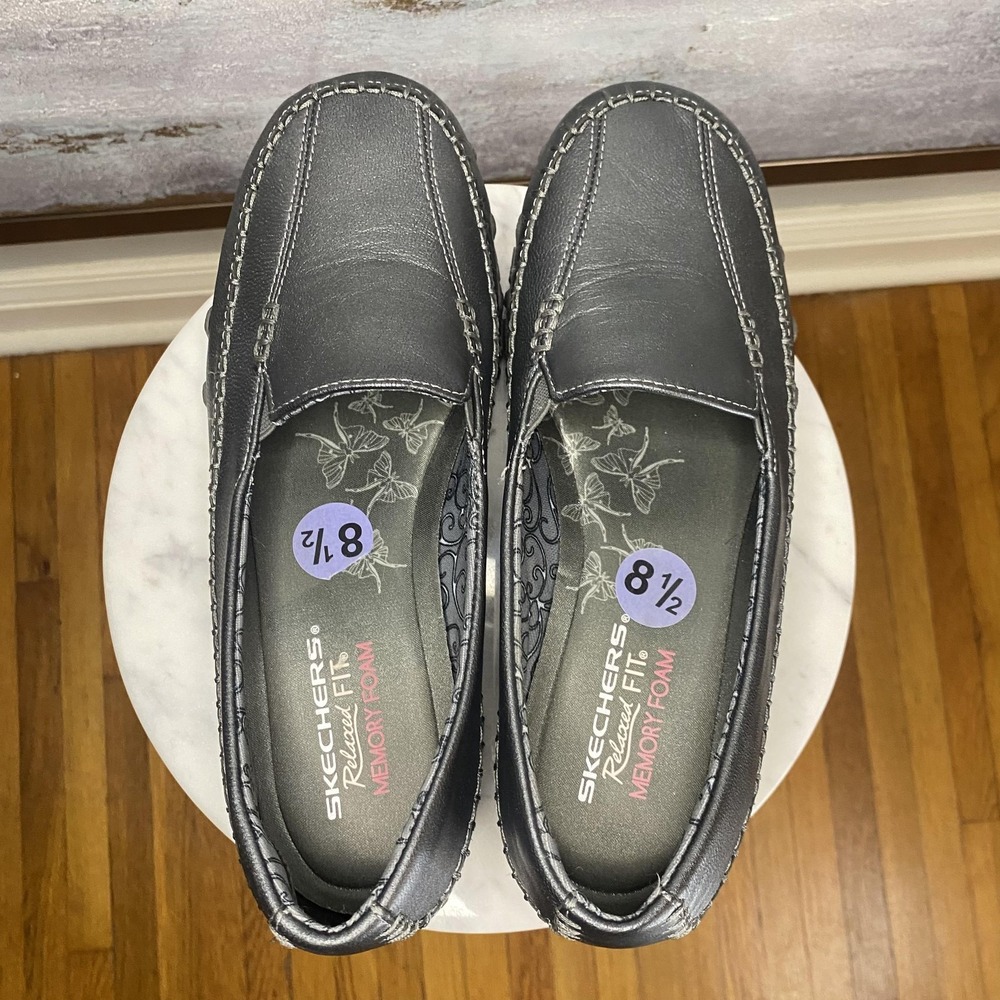 Skechers Relaxed Fit Shoes Womens Size 8.5 Gray Leather Slip On Loafers SN 49222 - Picture 5 of 10